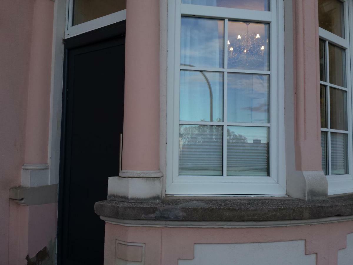 Moderne Wohnung In Barockem Altstadthaus Nahe Altstadt Und Radweg Blieskastel Exteriör bild