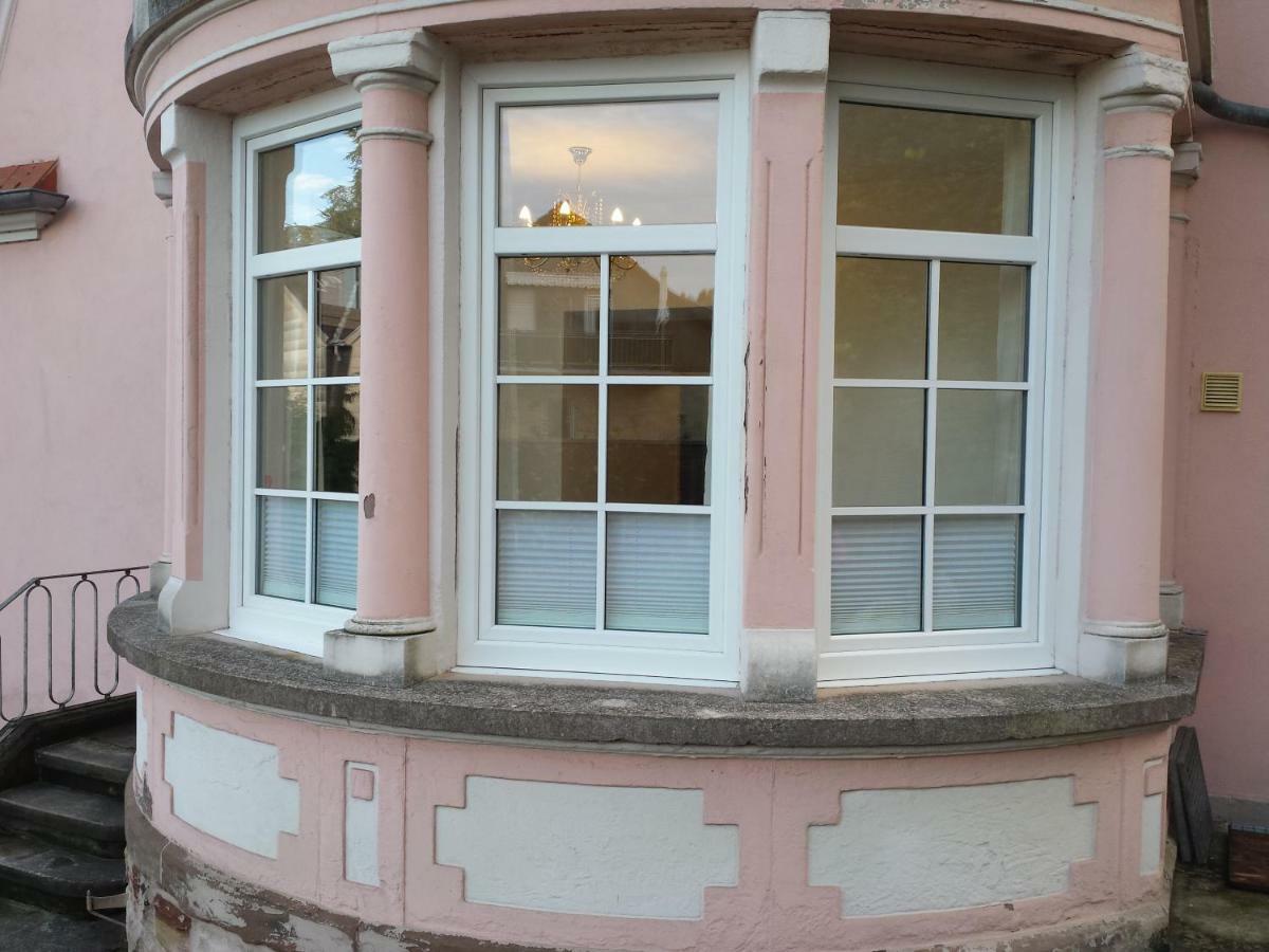 Moderne Wohnung In Barockem Altstadthaus Nahe Altstadt Und Radweg Blieskastel Exteriör bild