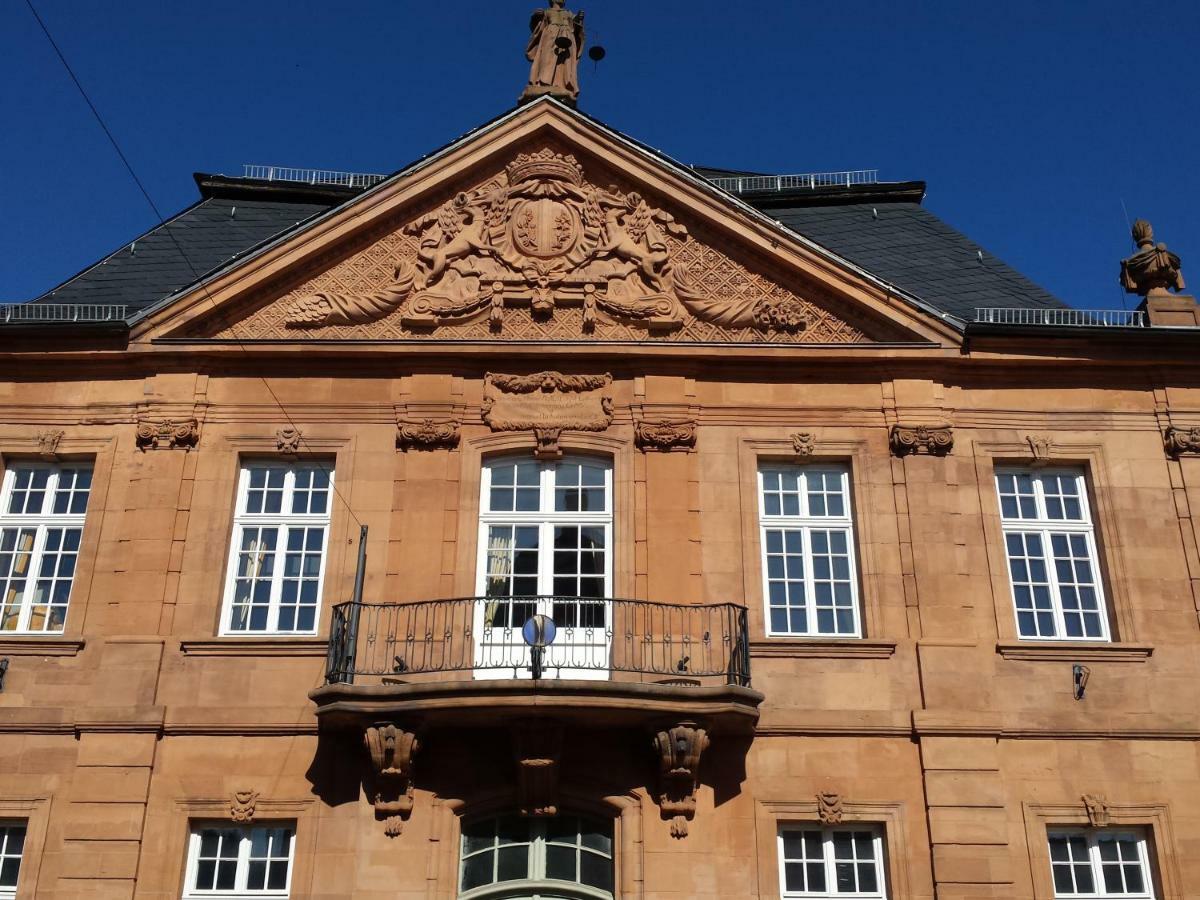 Moderne Wohnung In Barockem Altstadthaus Nahe Altstadt Und Radweg Blieskastel Exteriör bild